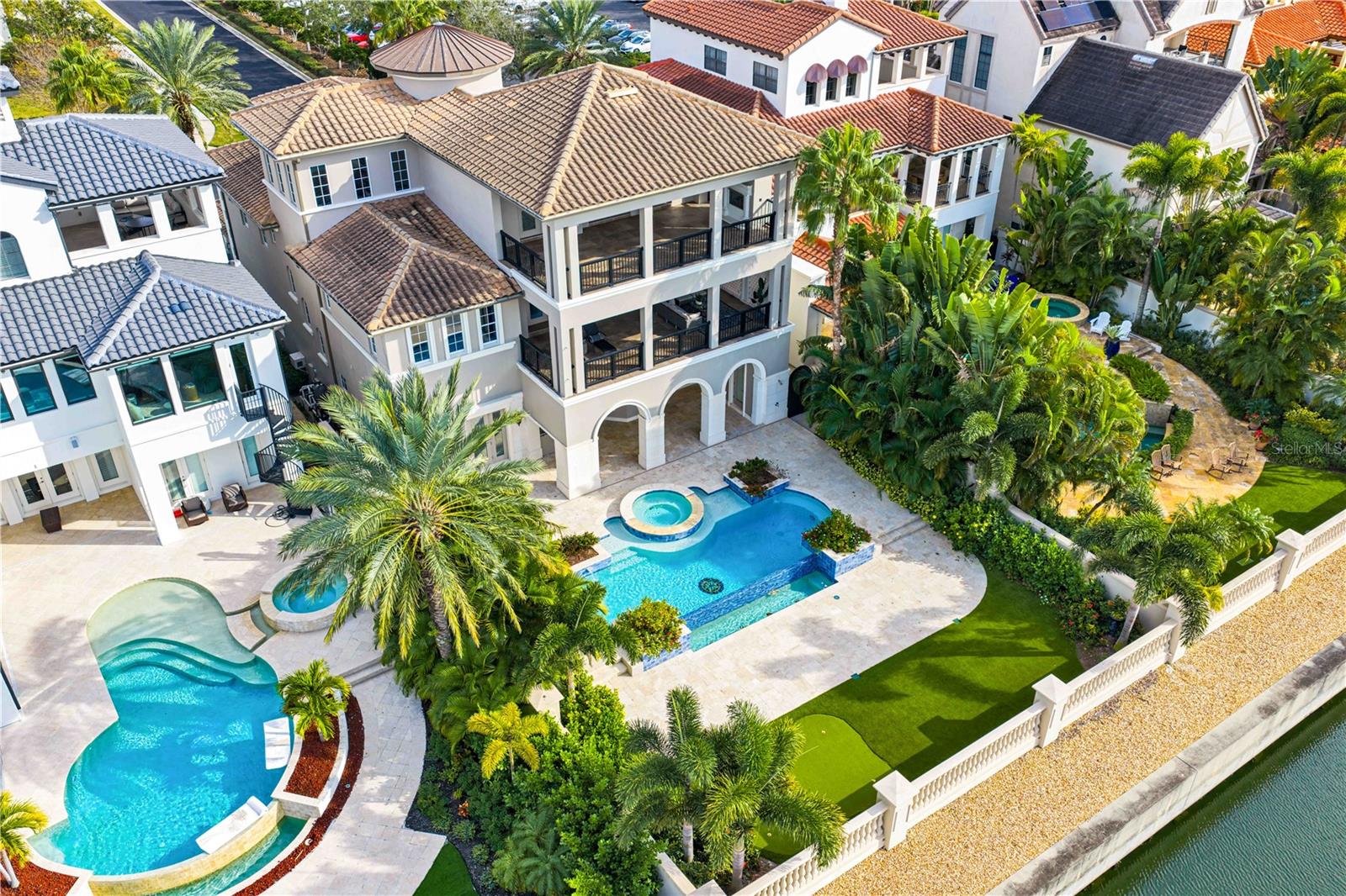 TB8461468 Property Photo