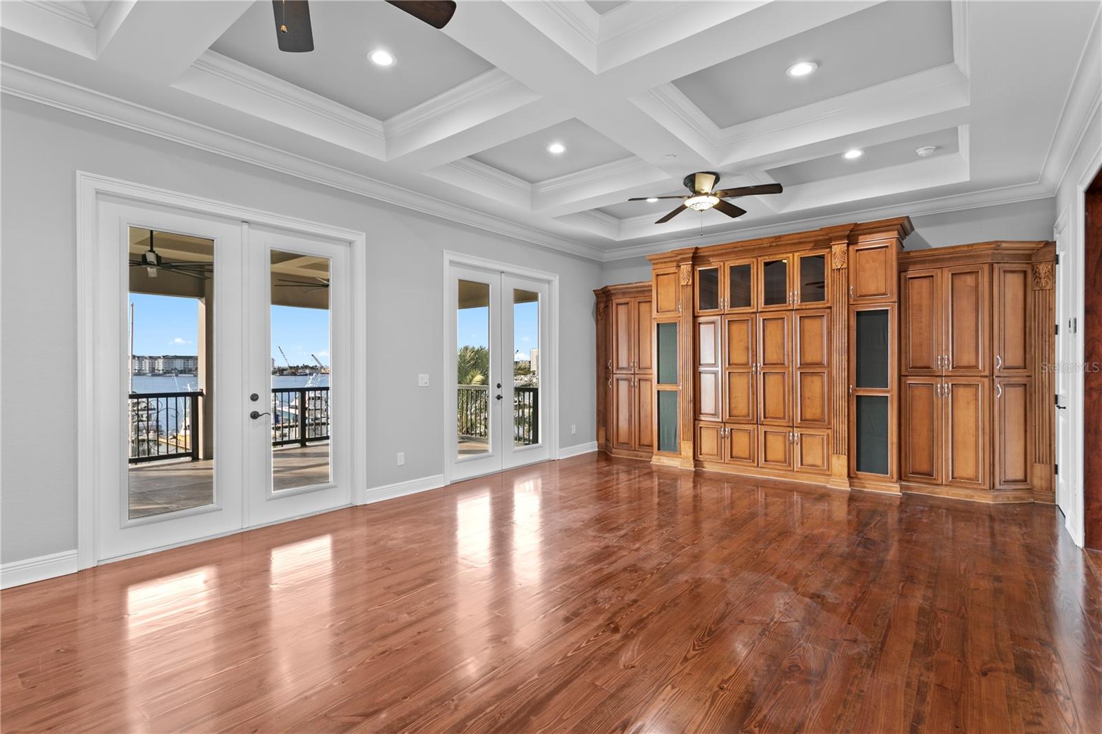 TB8461468 Property Photo