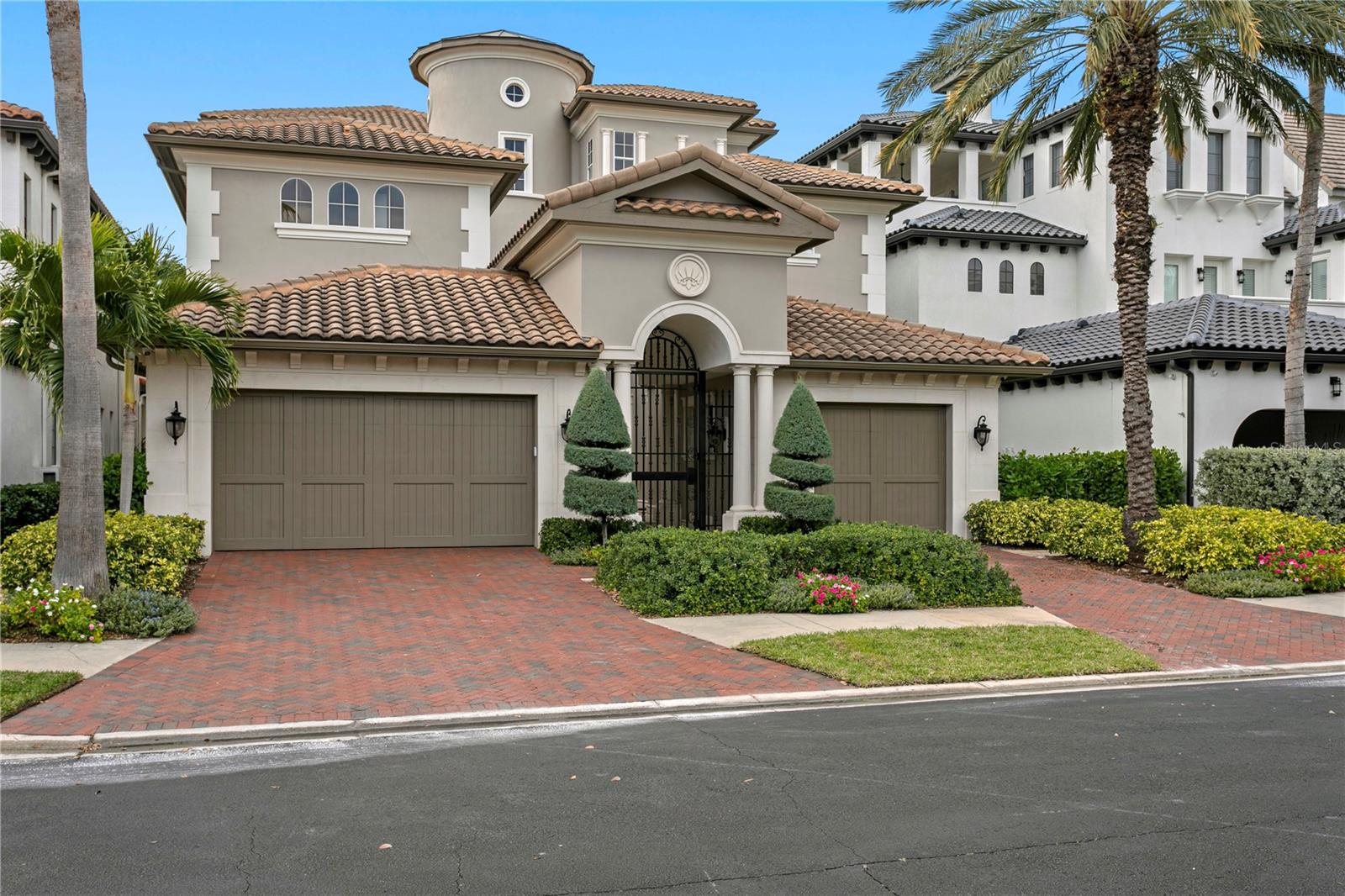 TB8461468 Property Photo