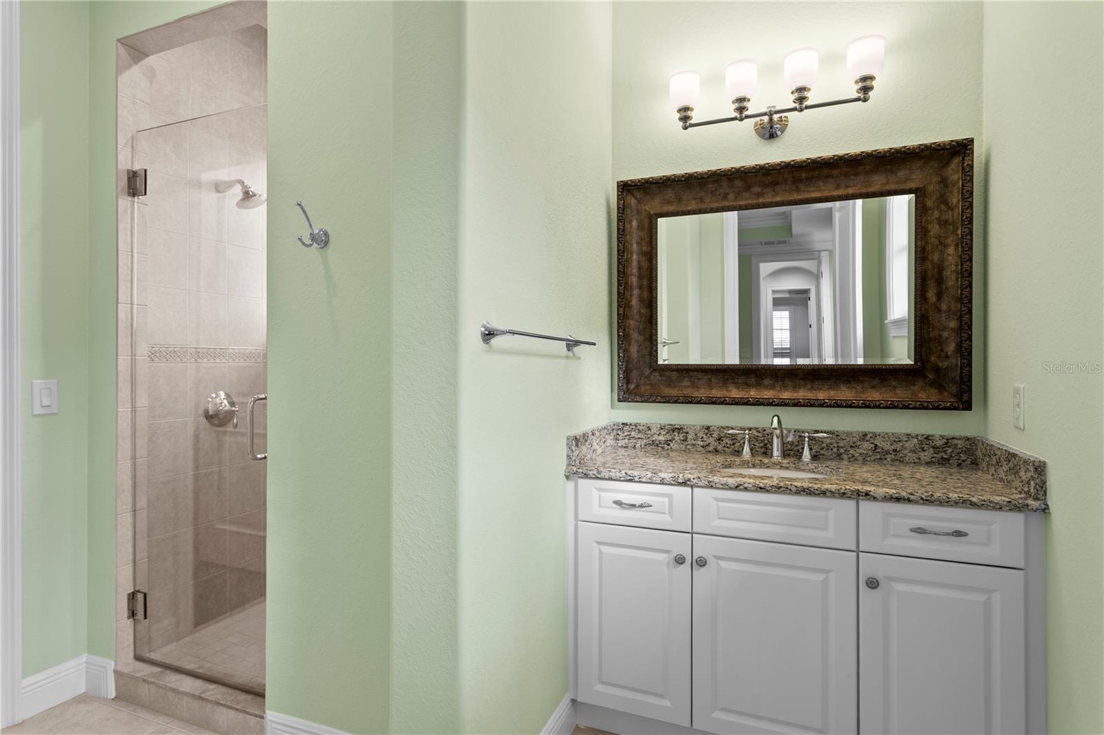 TB8461468 Property Photo