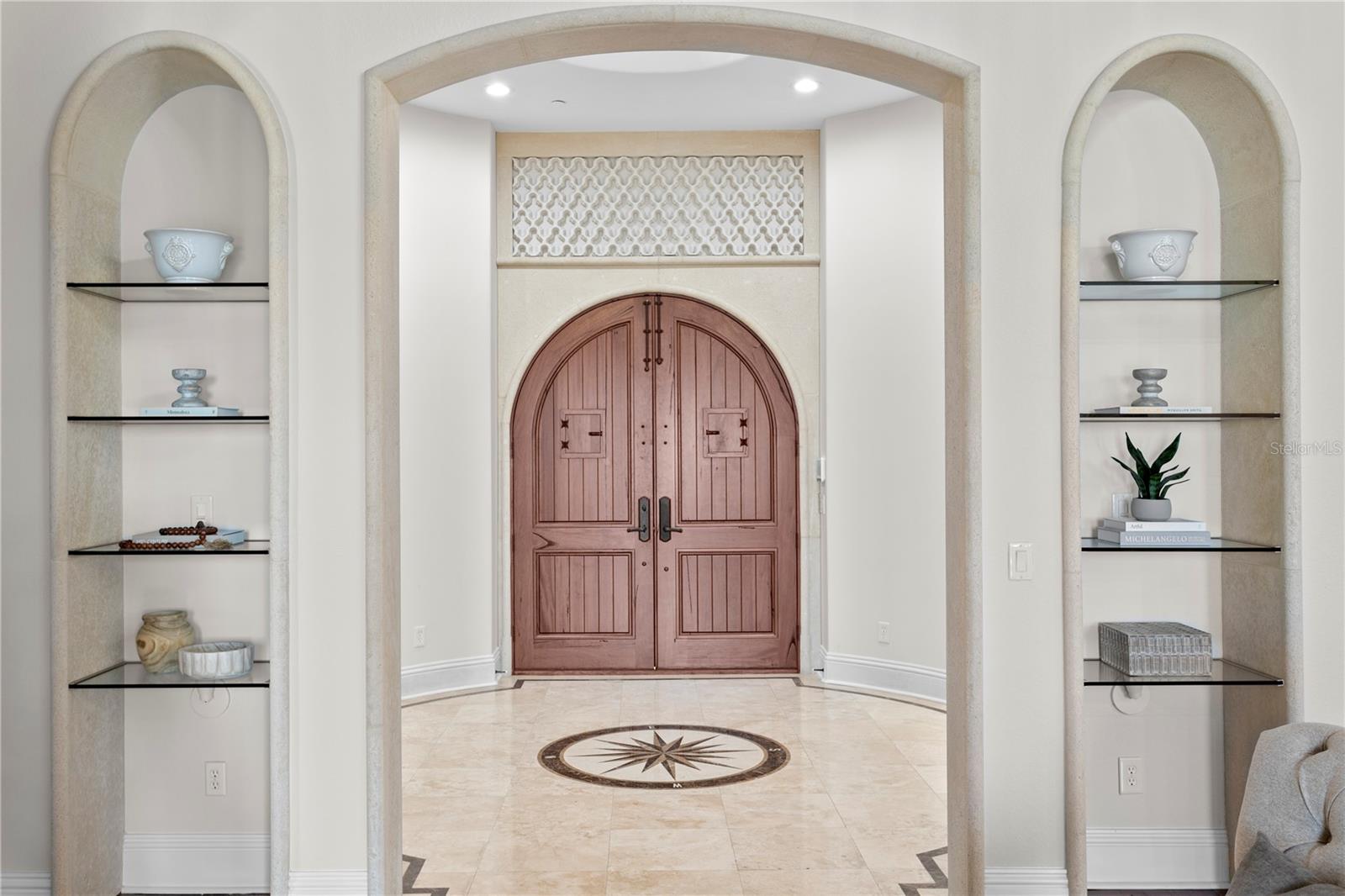 TB8461468 Property Photo