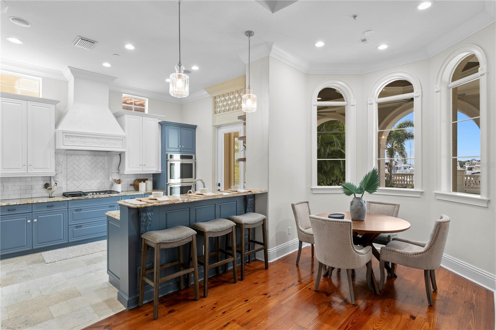 TB8461468 Property Photo