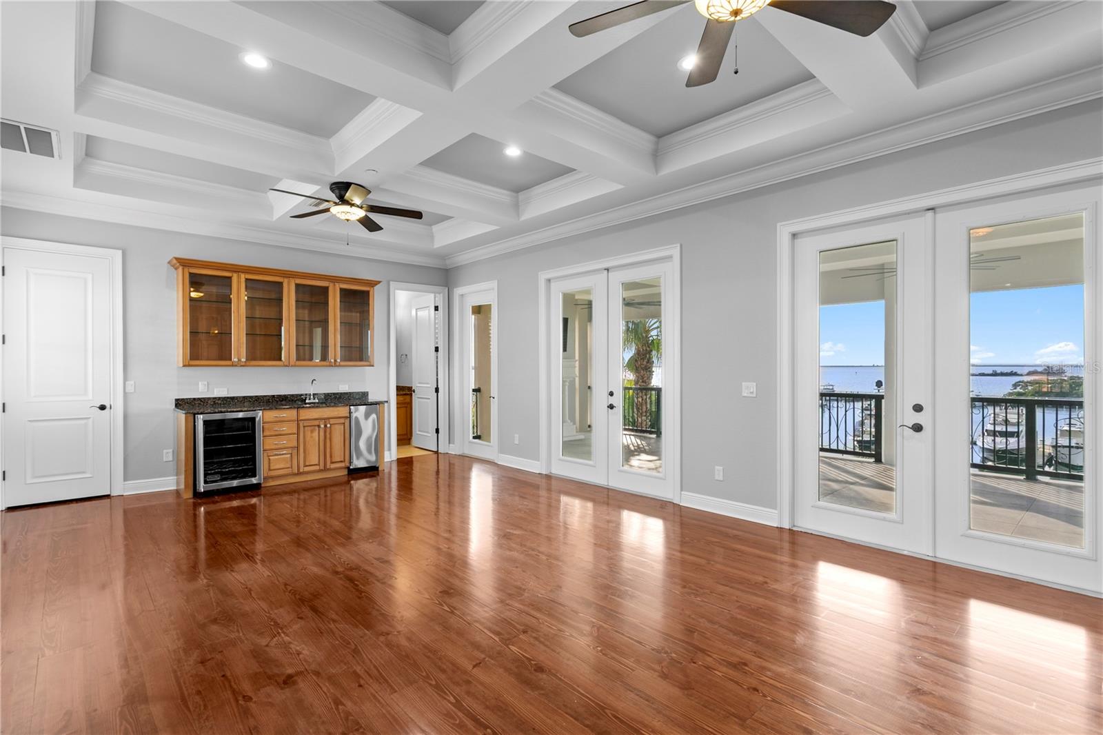 TB8461468 Property Photo