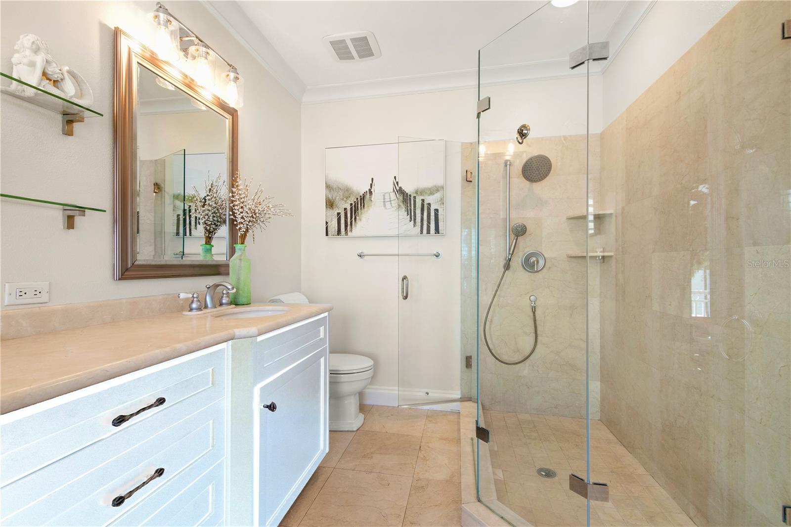 TB8461506 Property Photo