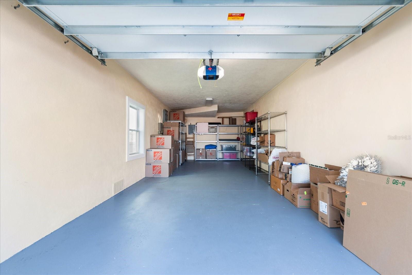 TB8461506 Property Photo