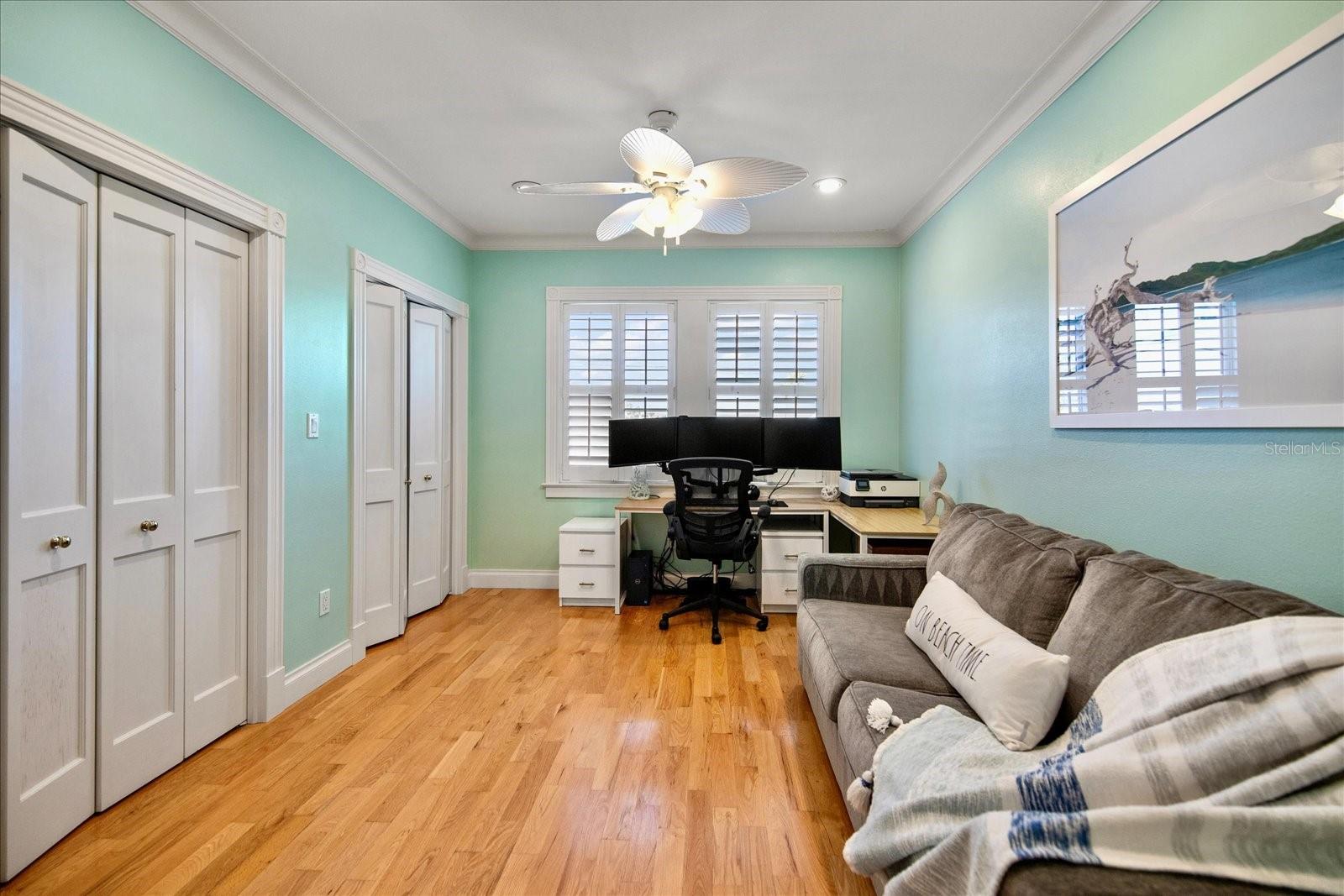 TB8461506 Property Photo