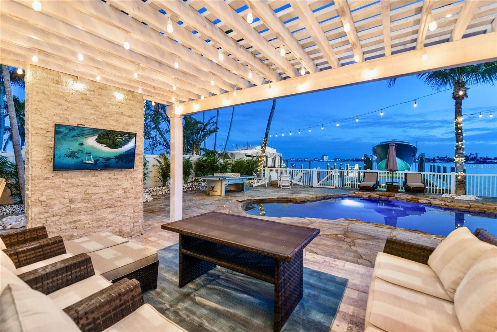 TB8461506 Property Photo