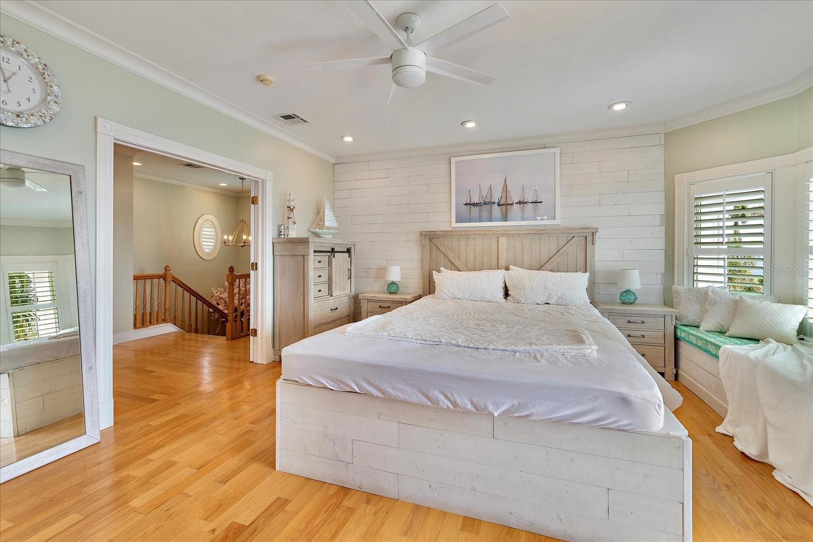 TB8461506 Property Photo