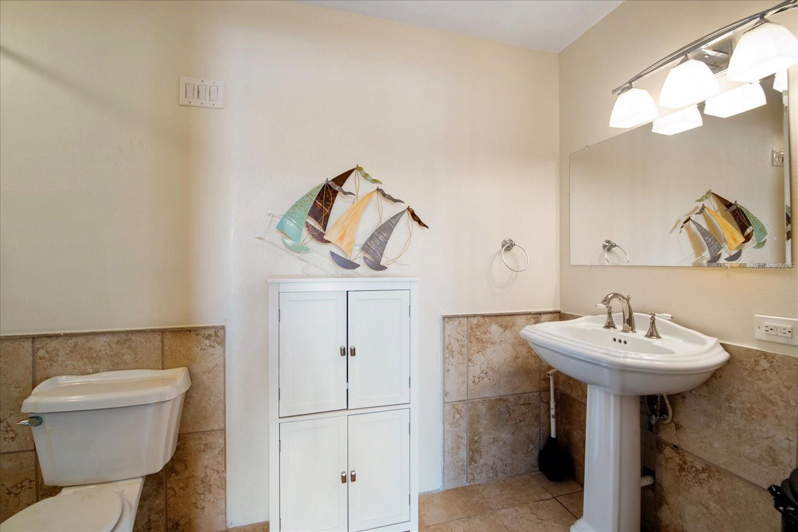 TB8461506 Property Photo