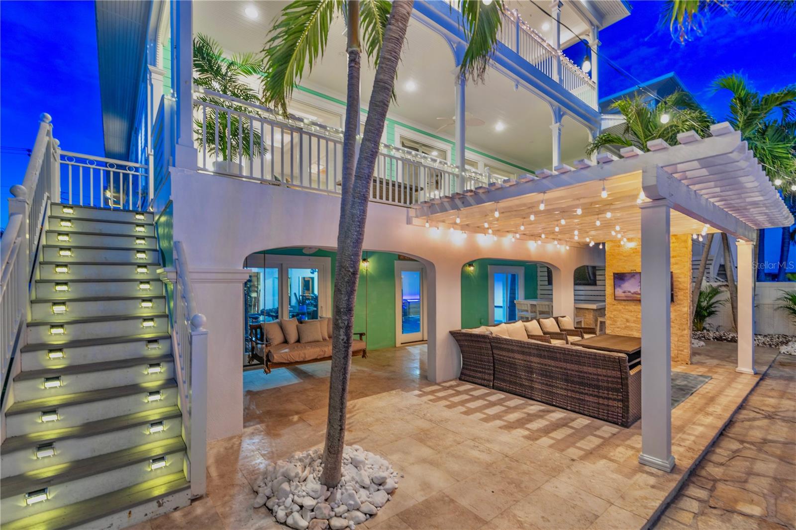 TB8461506 Property Photo