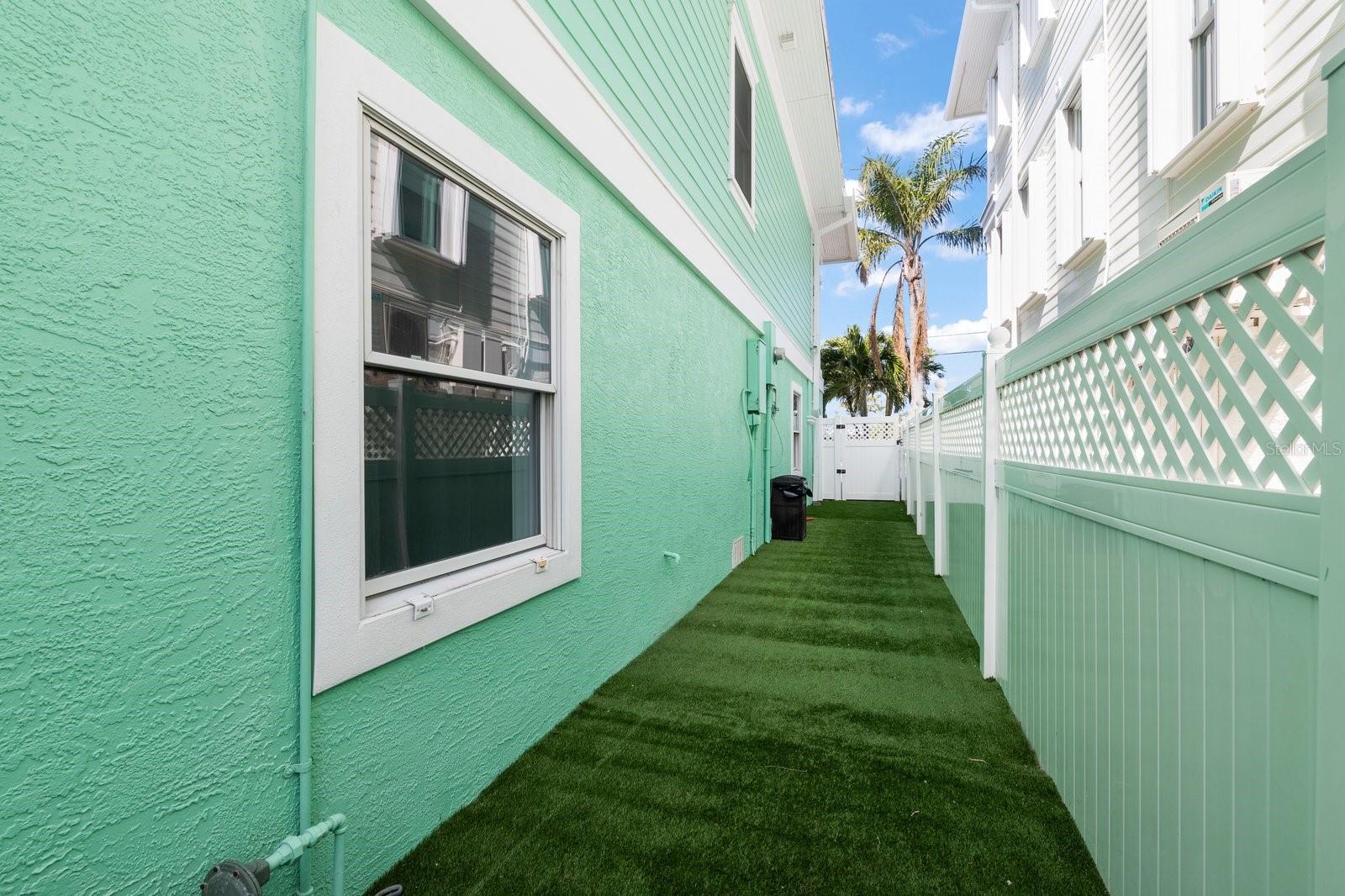 TB8461506 Property Photo