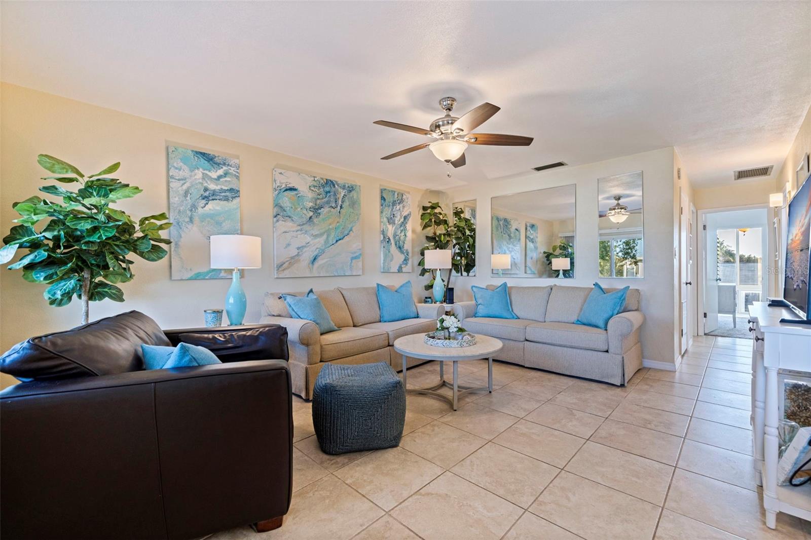 TB8461540 Property Photo