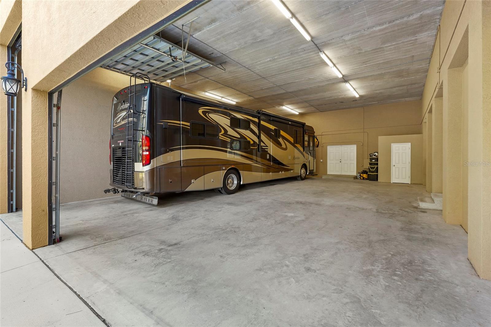 95 VIC EDWARDS RD, SARASOTA, FL, 34240