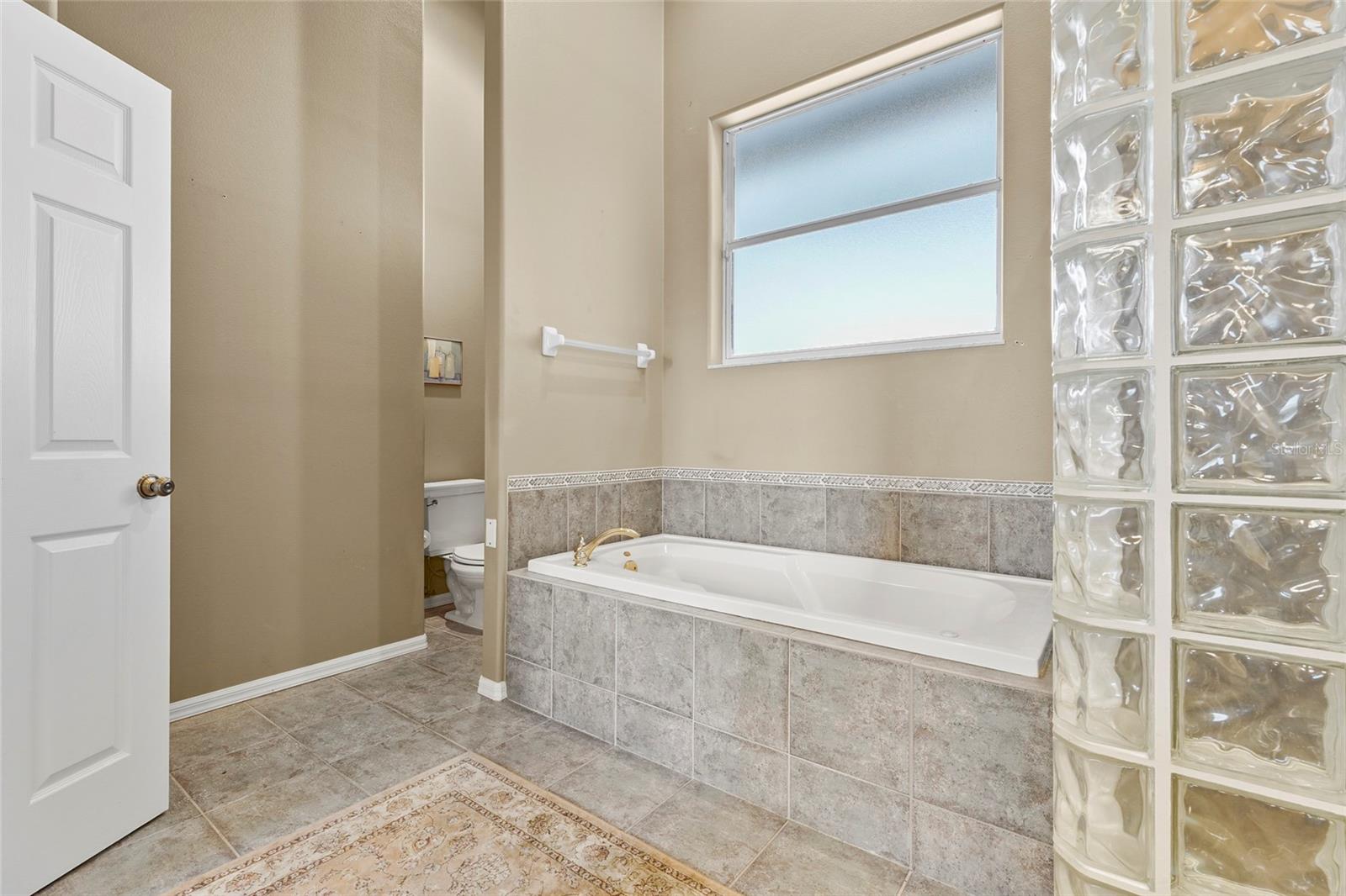 95 VIC EDWARDS RD, SARASOTA, FL, 34240