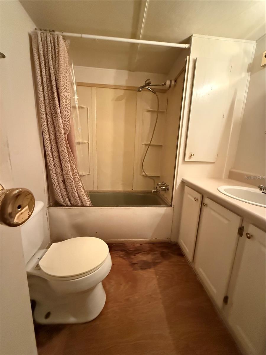 O6371515 Property Photo