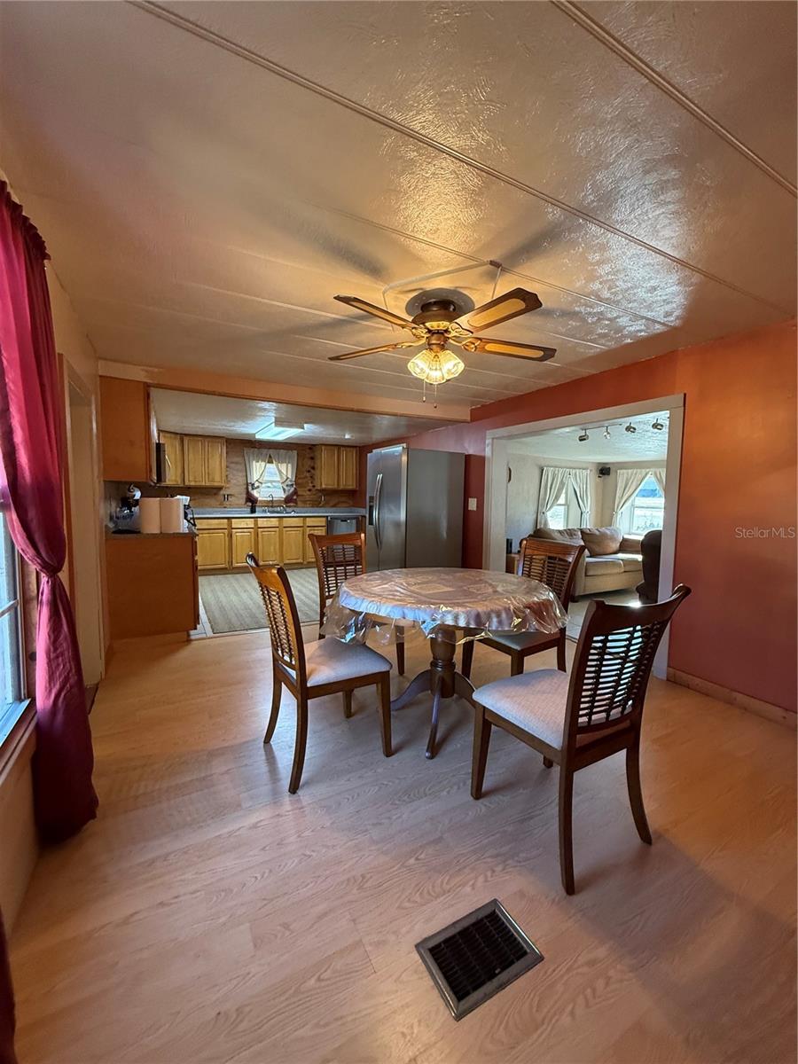 O6371515 Property Photo