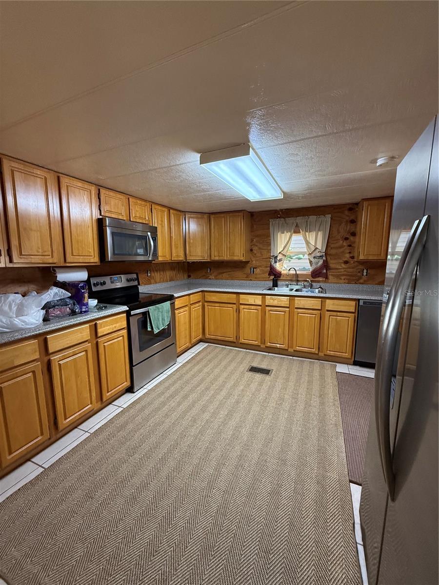 O6371515 Property Photo