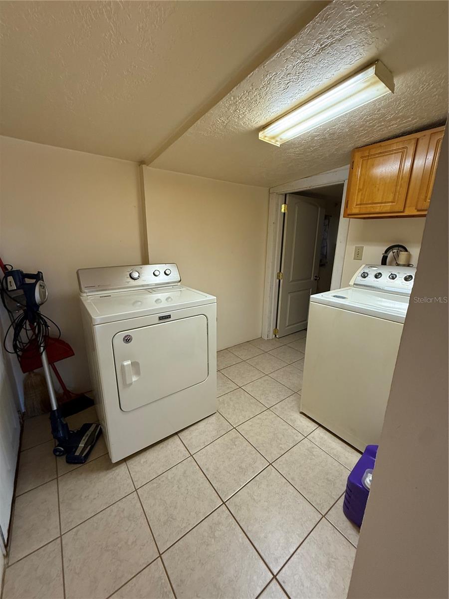 O6371515 Property Photo