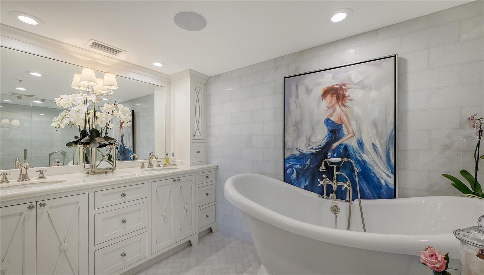 A4677173 Property Photo