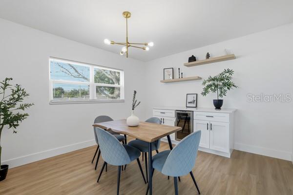 Additional Den/office/breakfast room