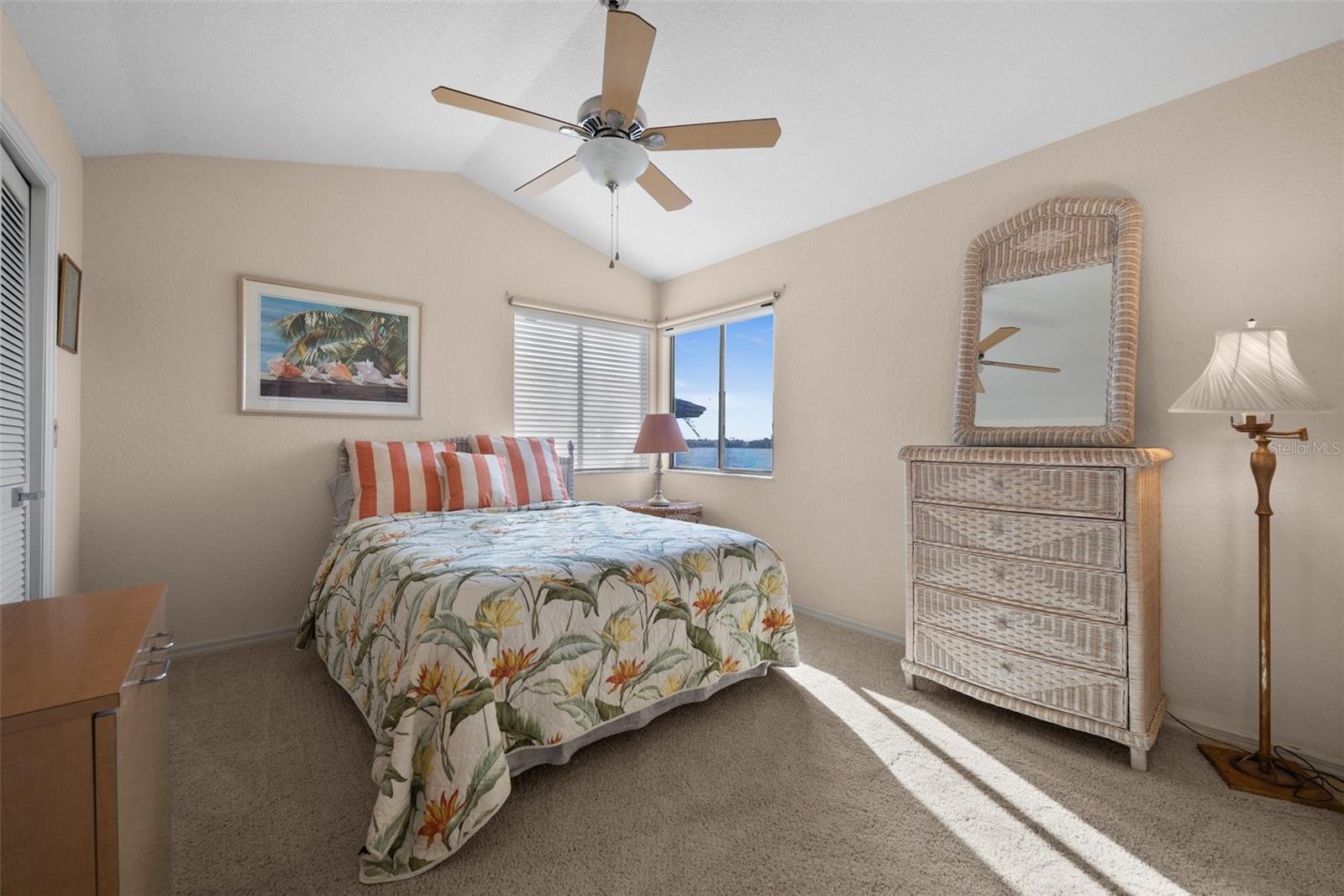 TB8461656 Property Photo