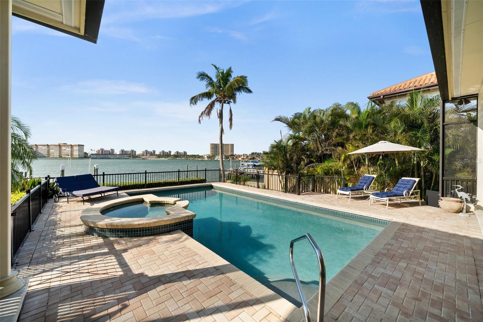 TB8461656 Property Photo