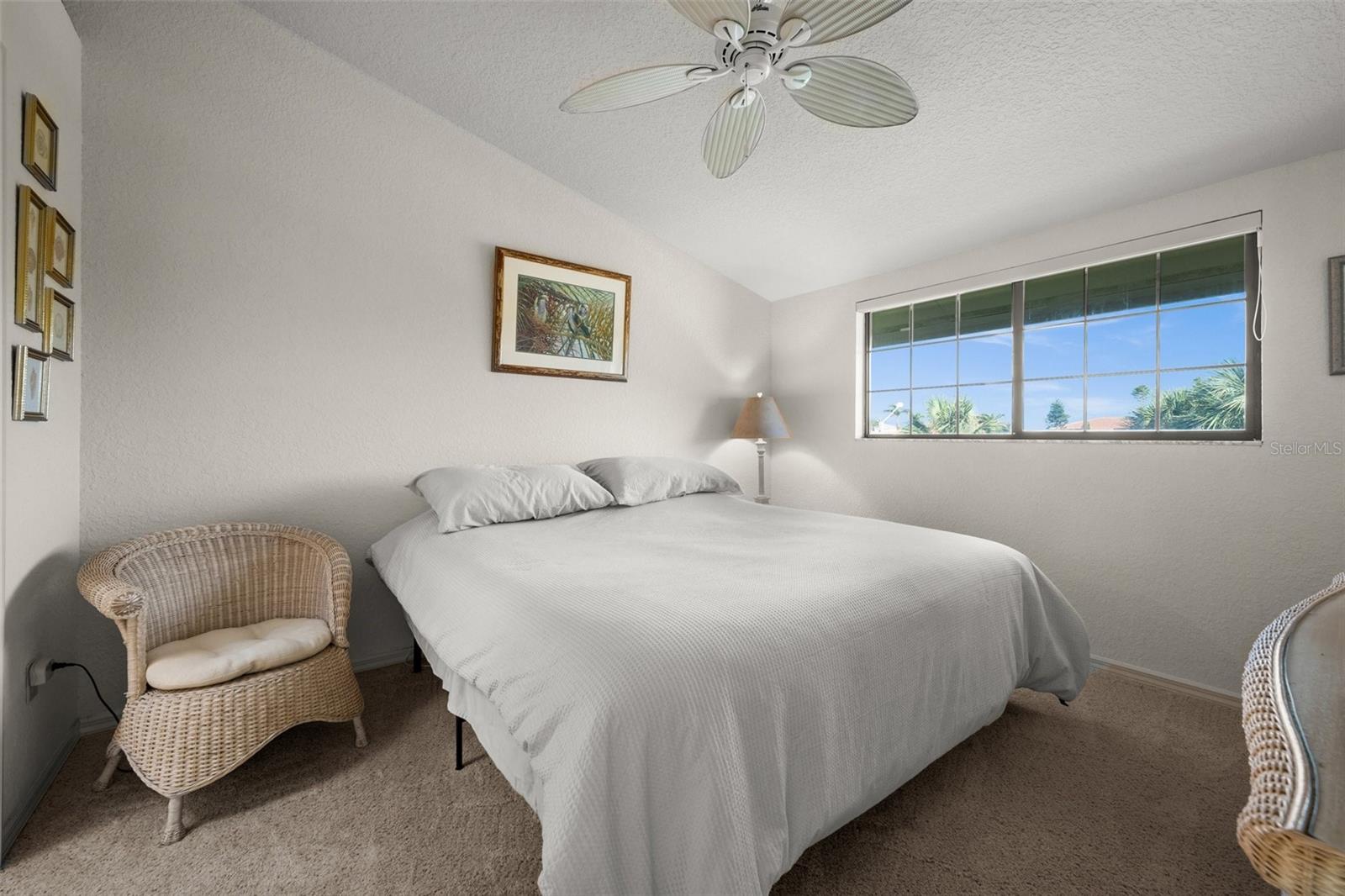 TB8461656 Property Photo