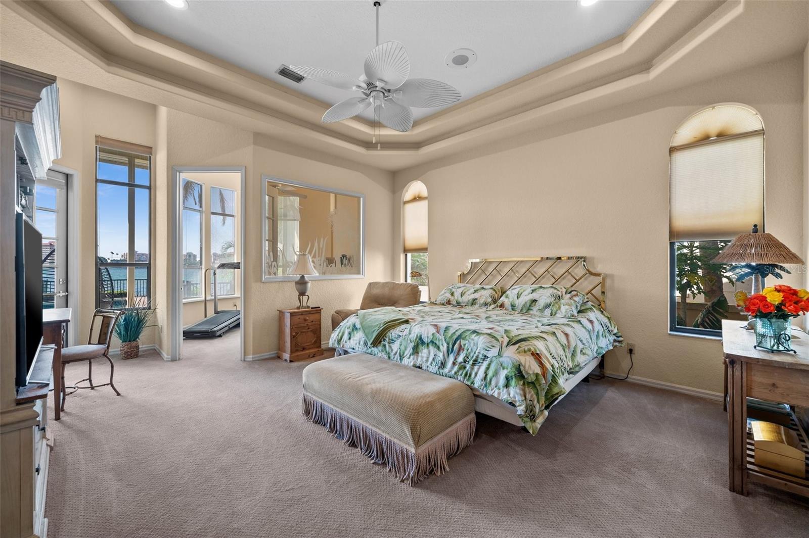 TB8461656 Property Photo