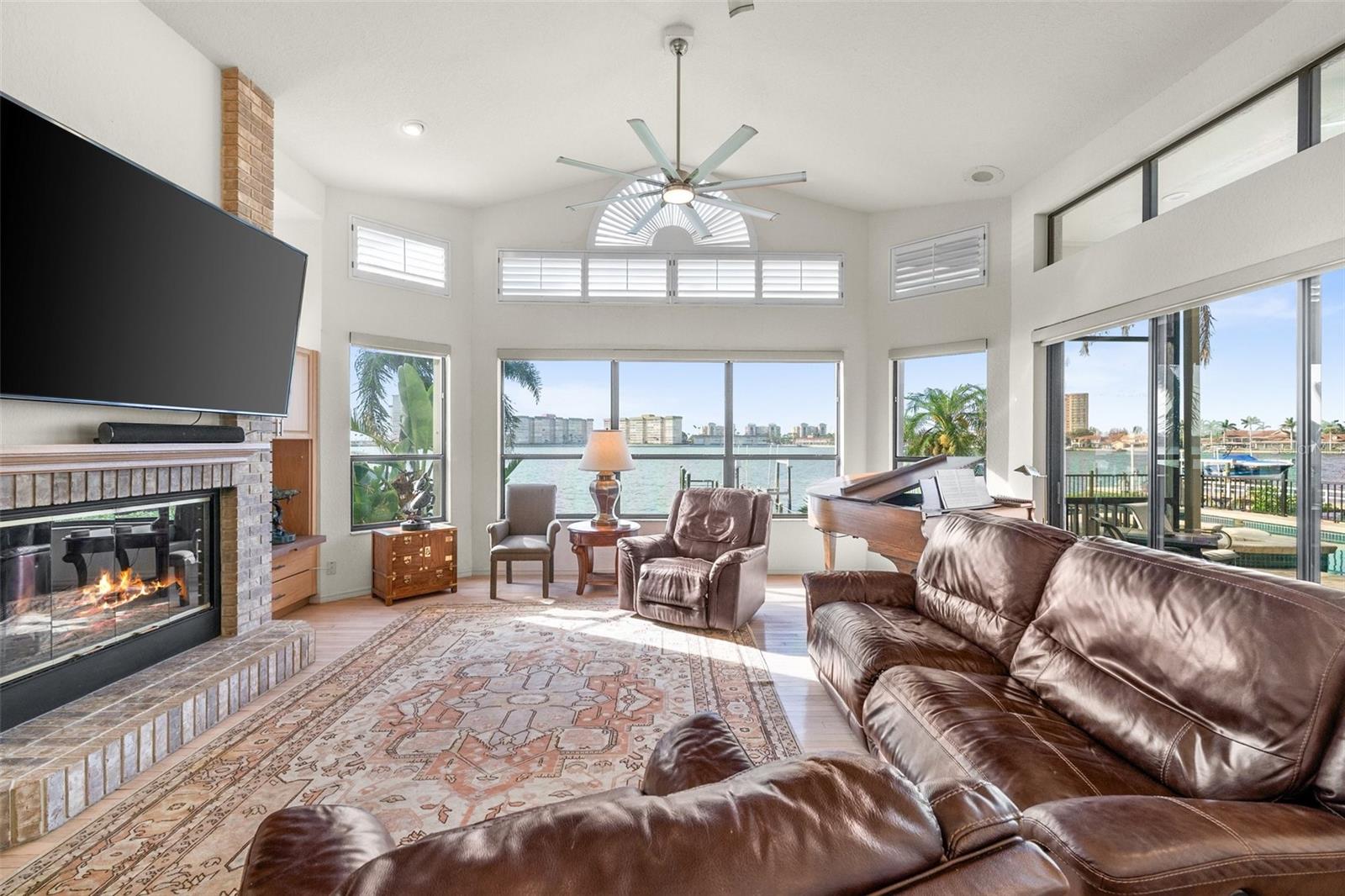 TB8461656 Property Photo