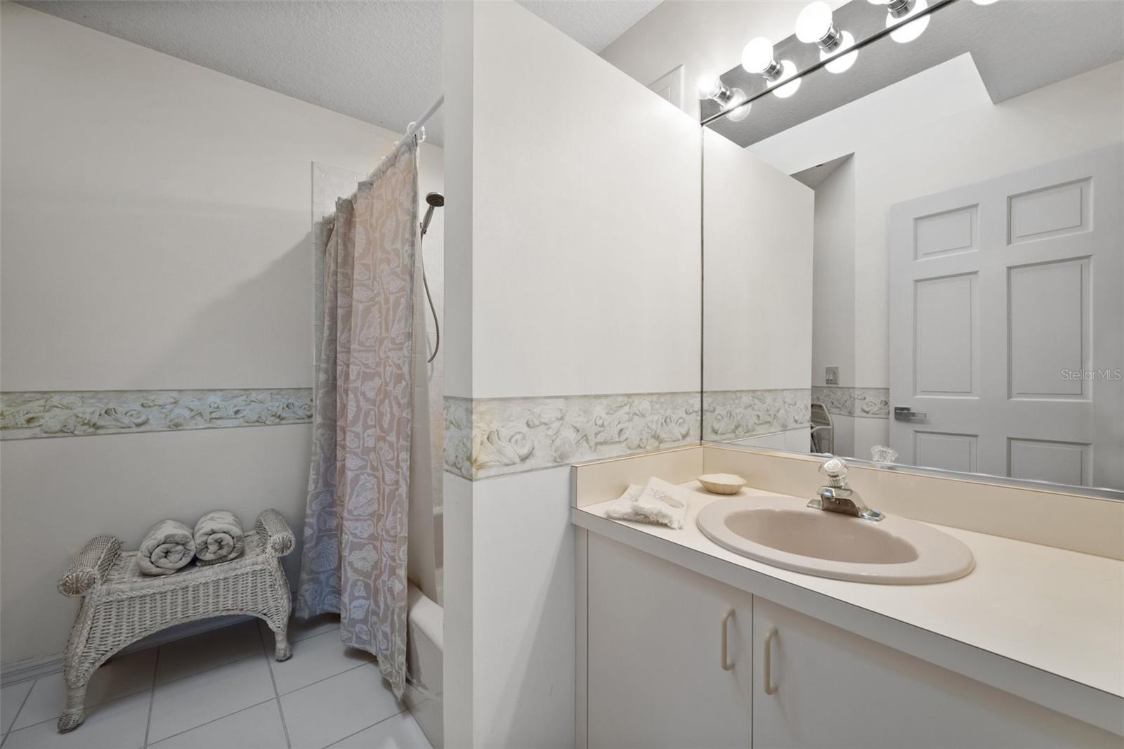 TB8461656 Property Photo