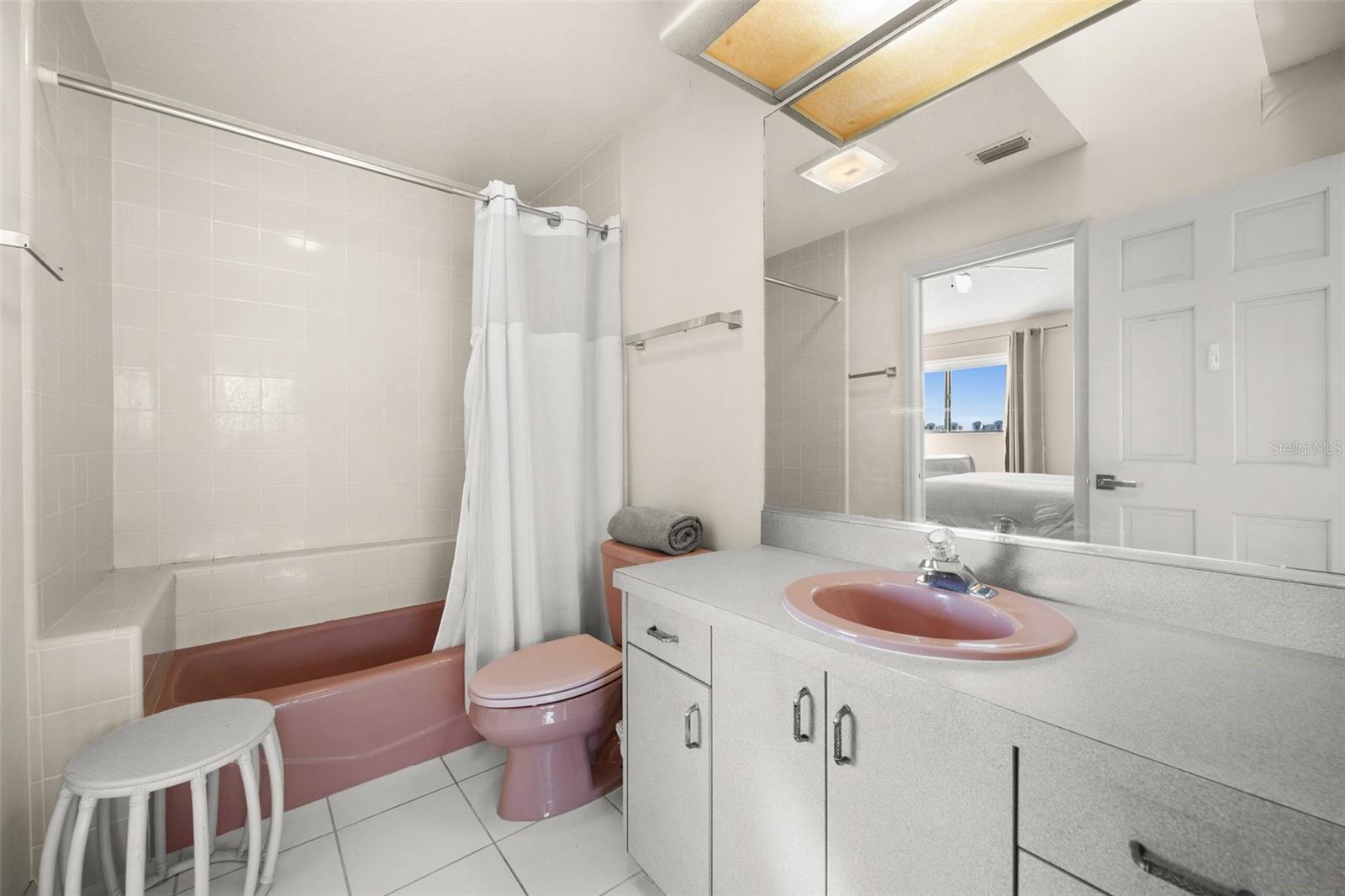 TB8461656 Property Photo