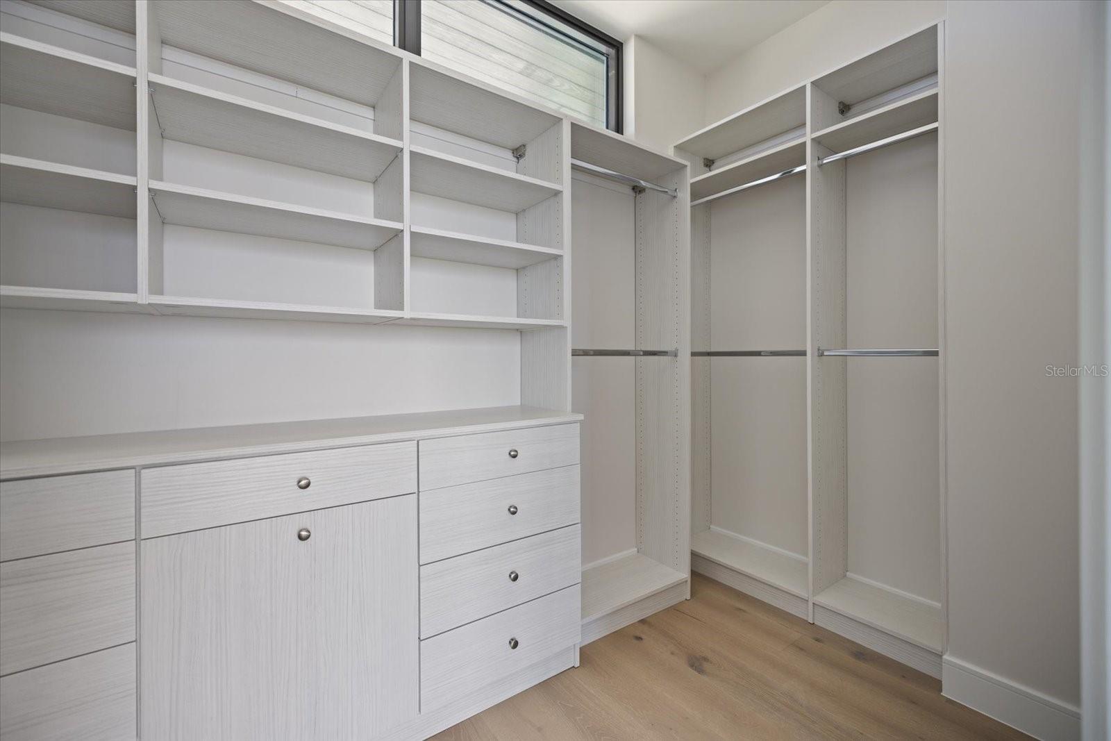 A4677180 Property Photo