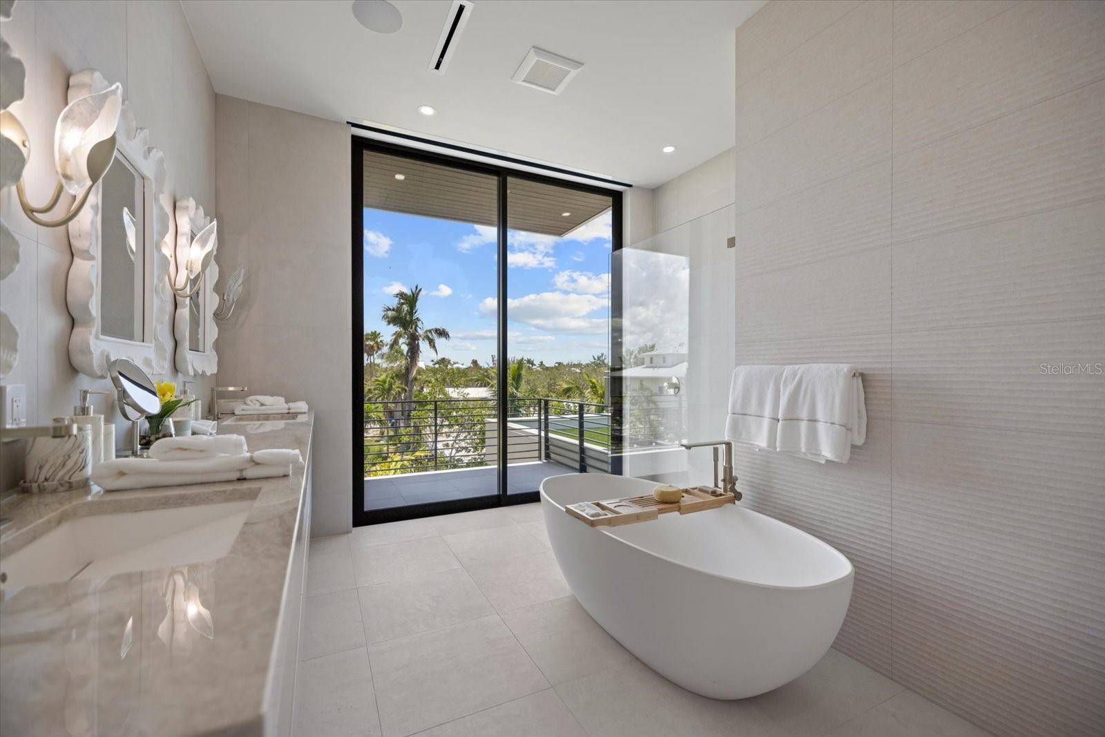 A4677180 Property Photo