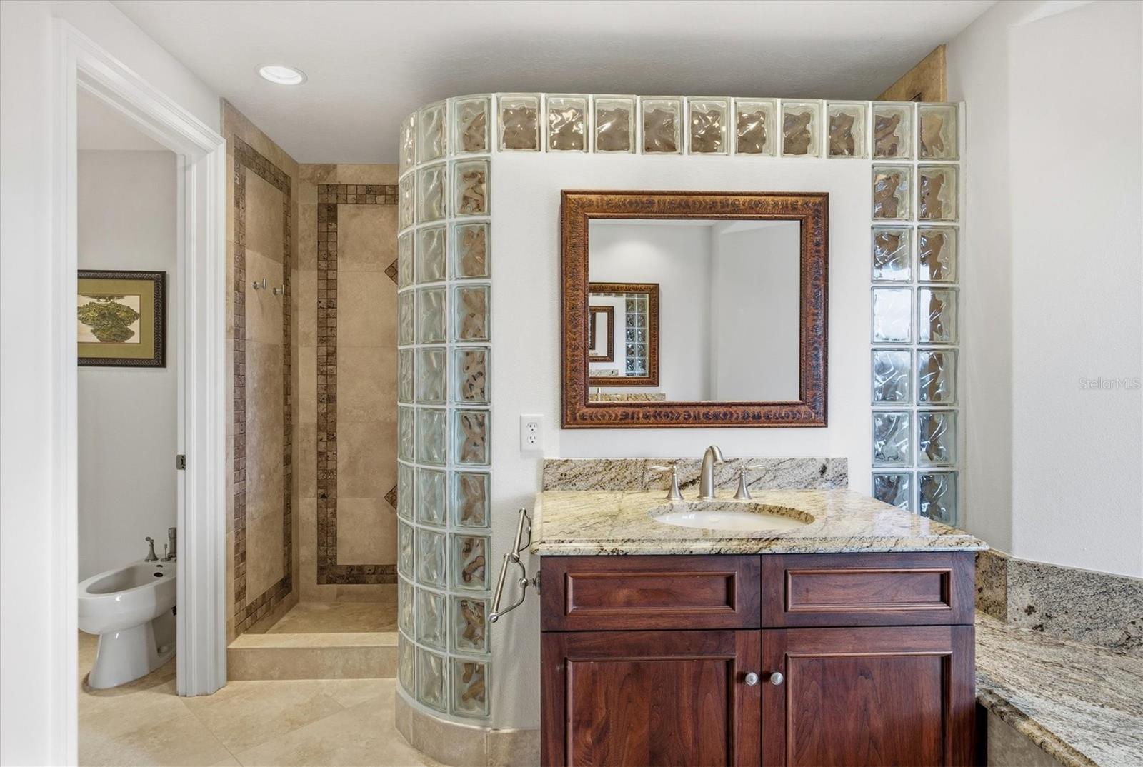 A4677200 Property Photo