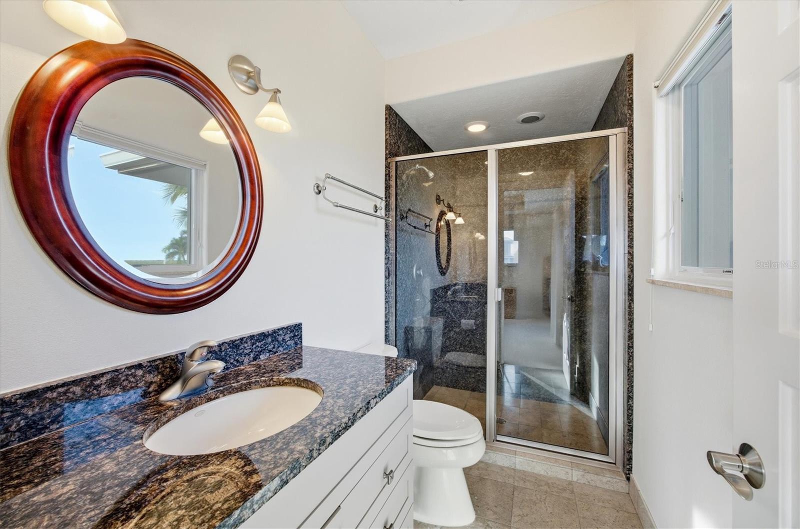 A4677200 Property Photo