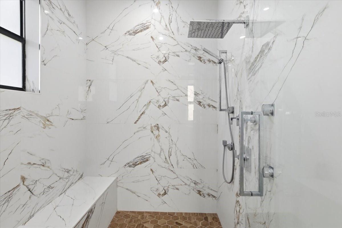 A4677208 Property Photo