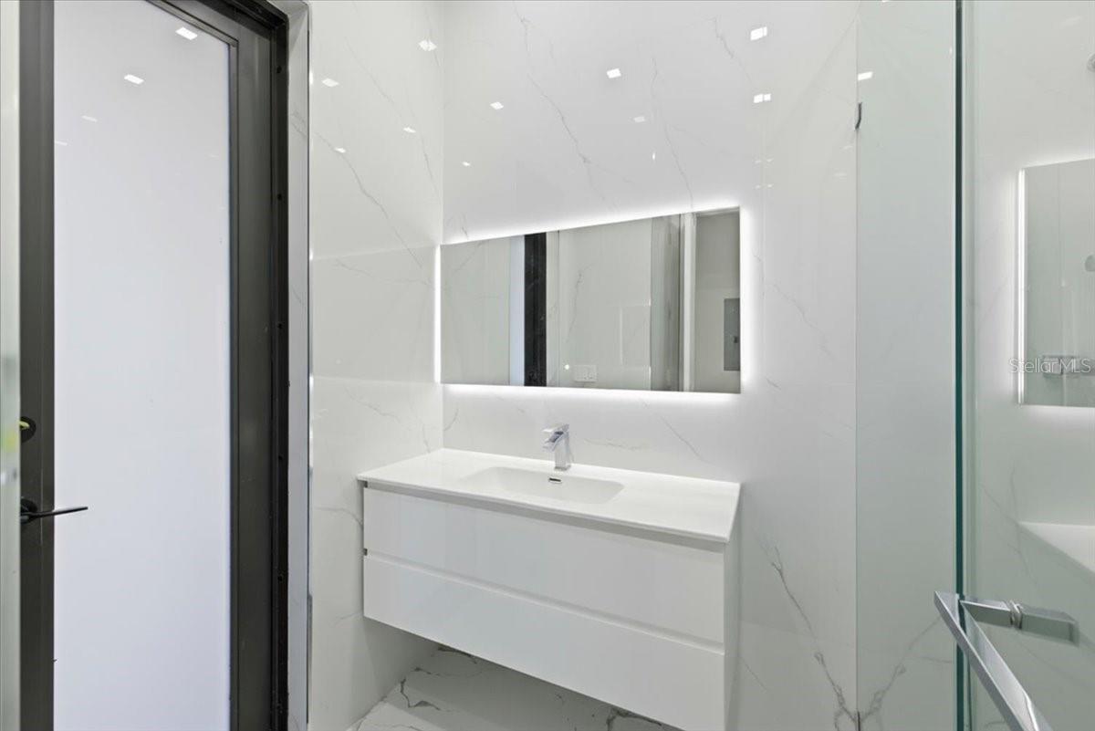 A4677208 Property Photo