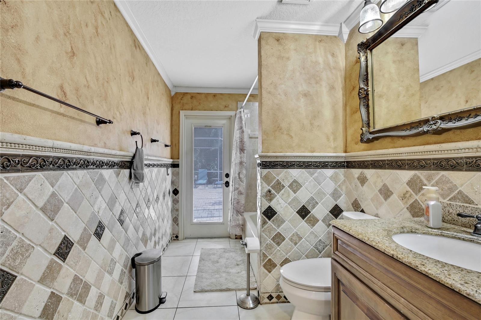 shared bath for bedroom