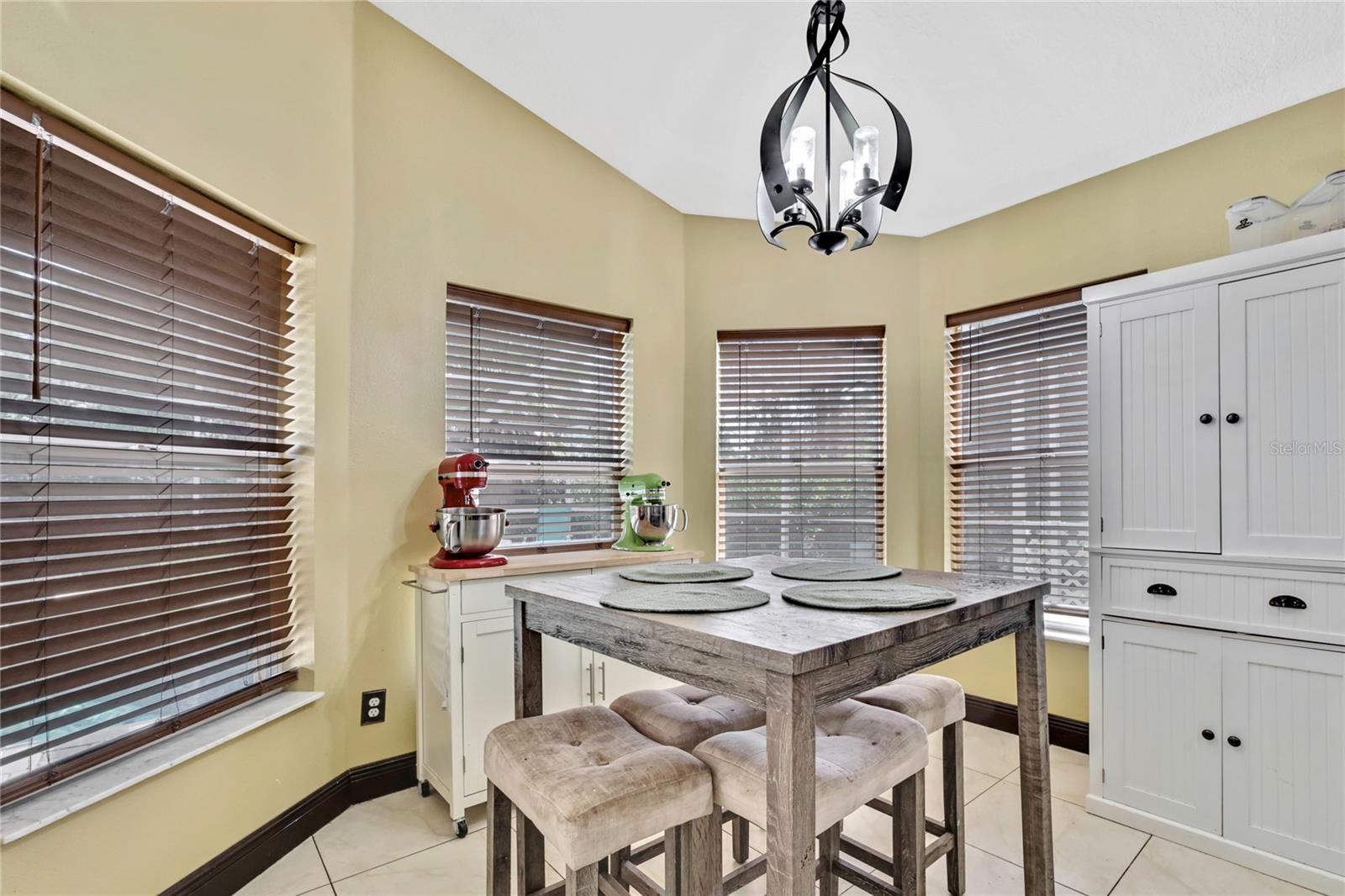 bump out nook in kitchen