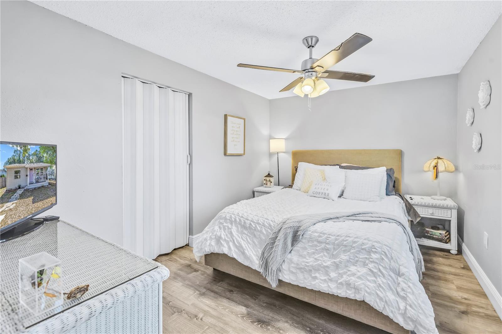 2444 32ND AVE N, ST PETERSBURG, FL, 33713