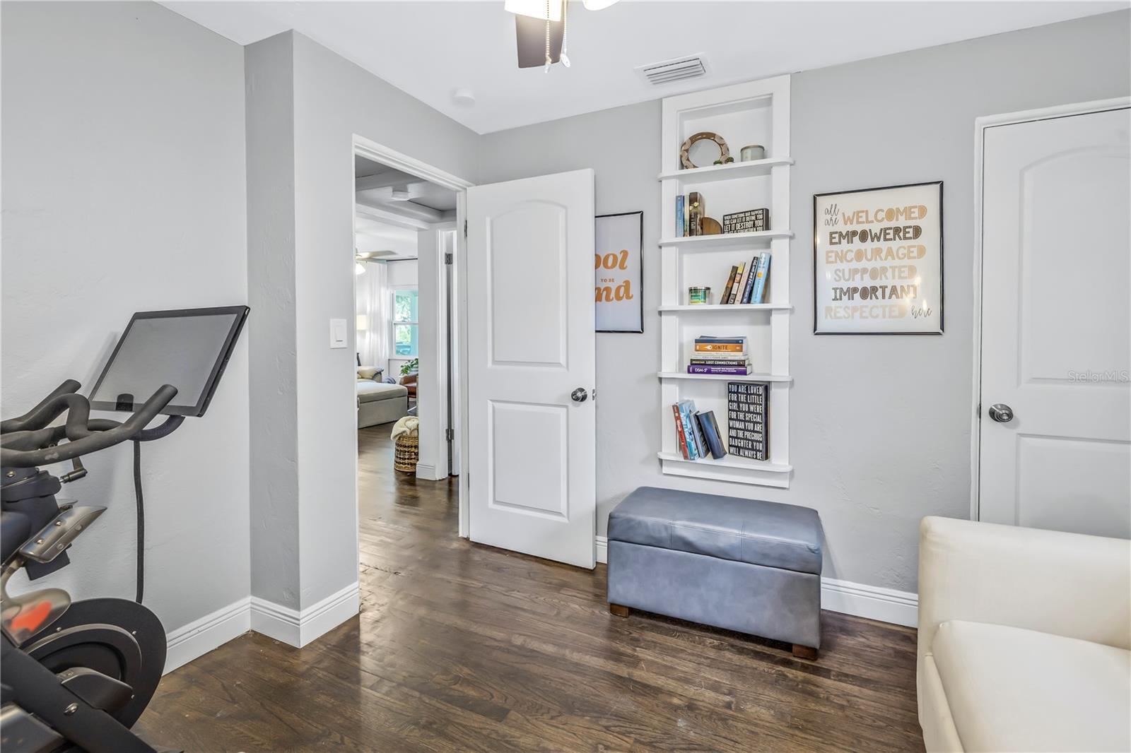 2444 32ND AVE N, ST PETERSBURG, FL, 33713