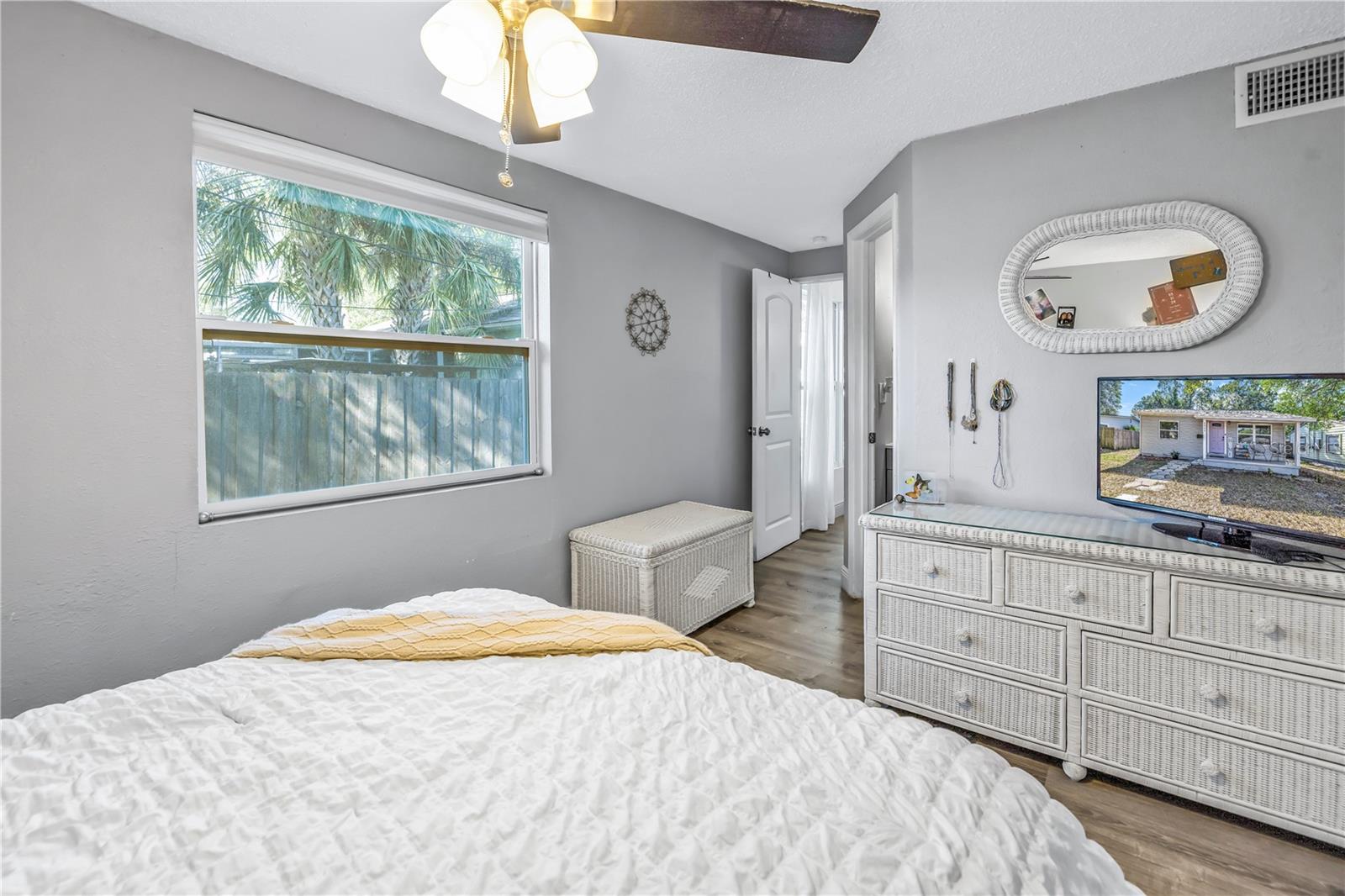 2444 32ND AVE N, ST PETERSBURG, FL, 33713