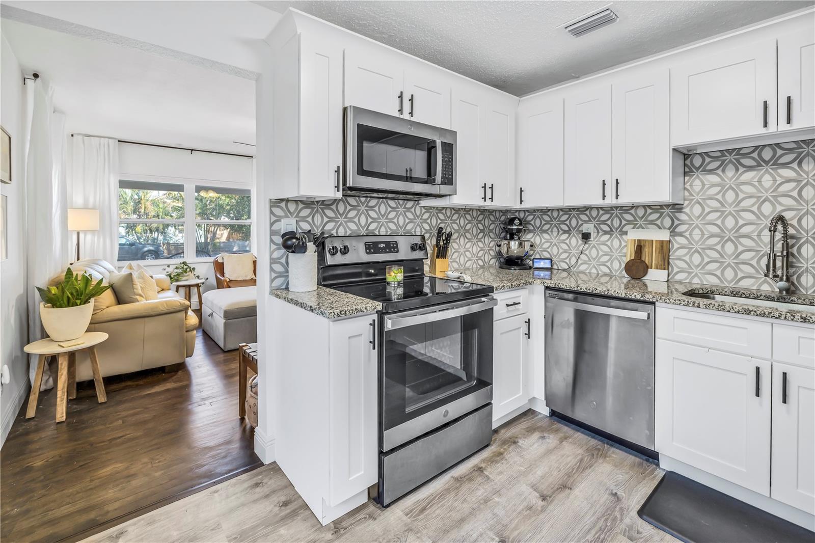 2444 32ND AVE N, ST PETERSBURG, FL, 33713