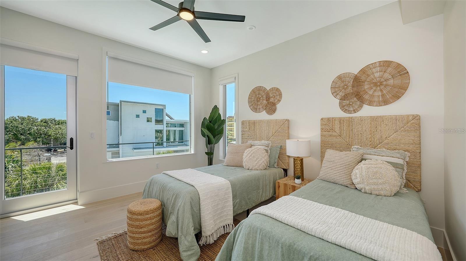 A4677232 Property Photo