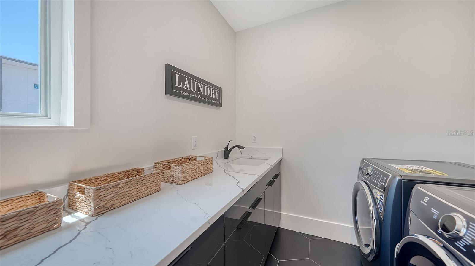 A4677232 Property Photo