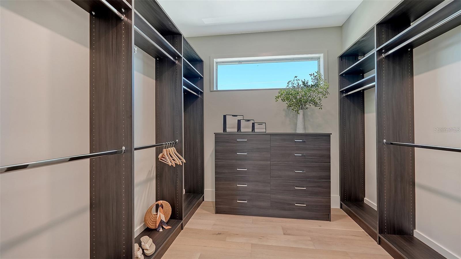 A4677232 Property Photo