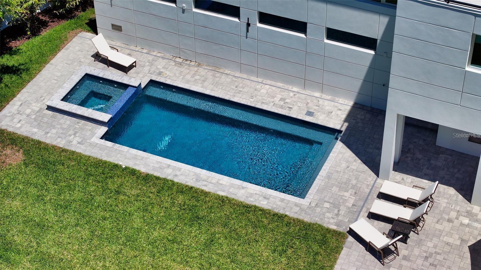 A4677232 Property Photo