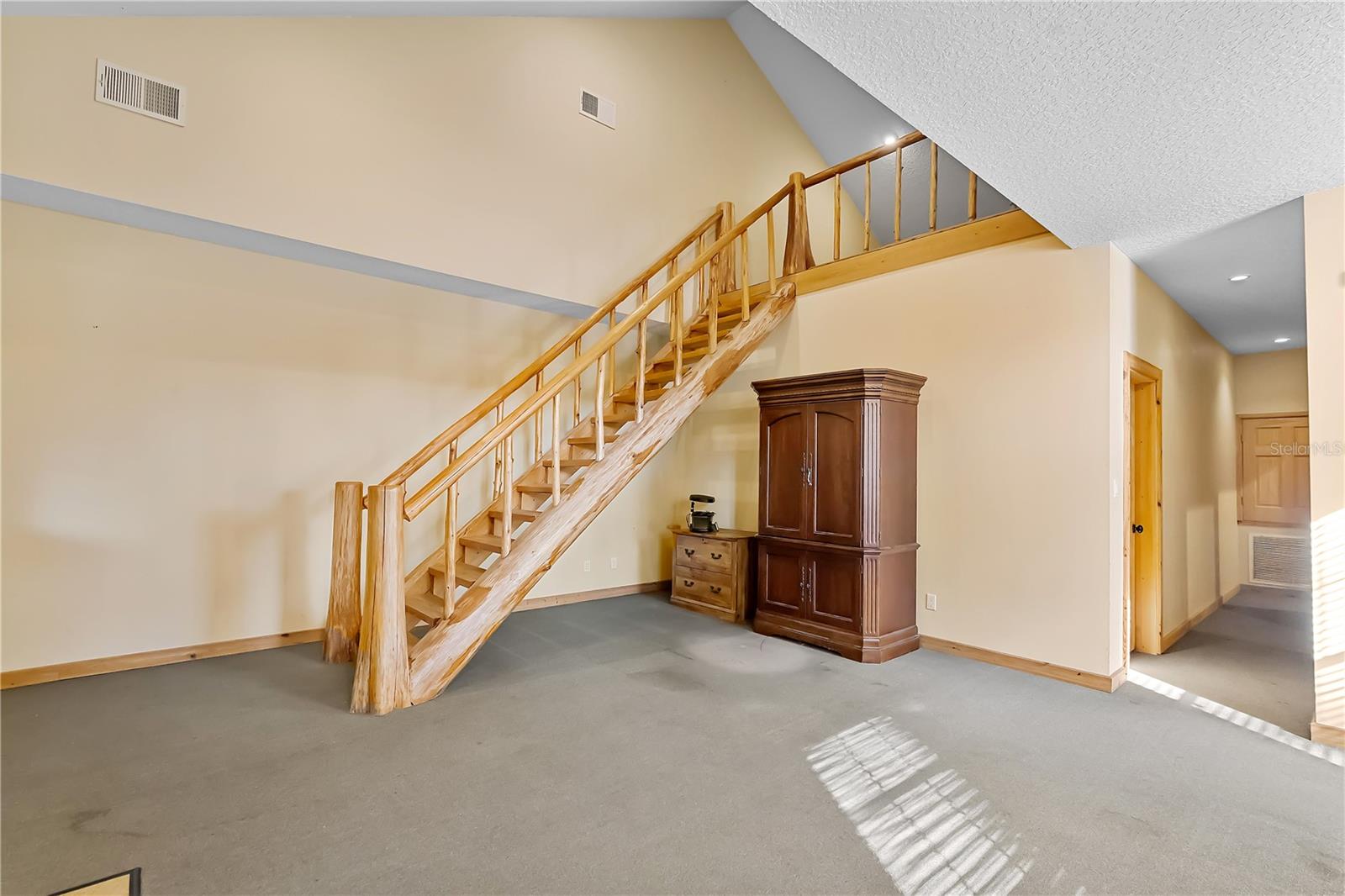 O6371691 Property Photo