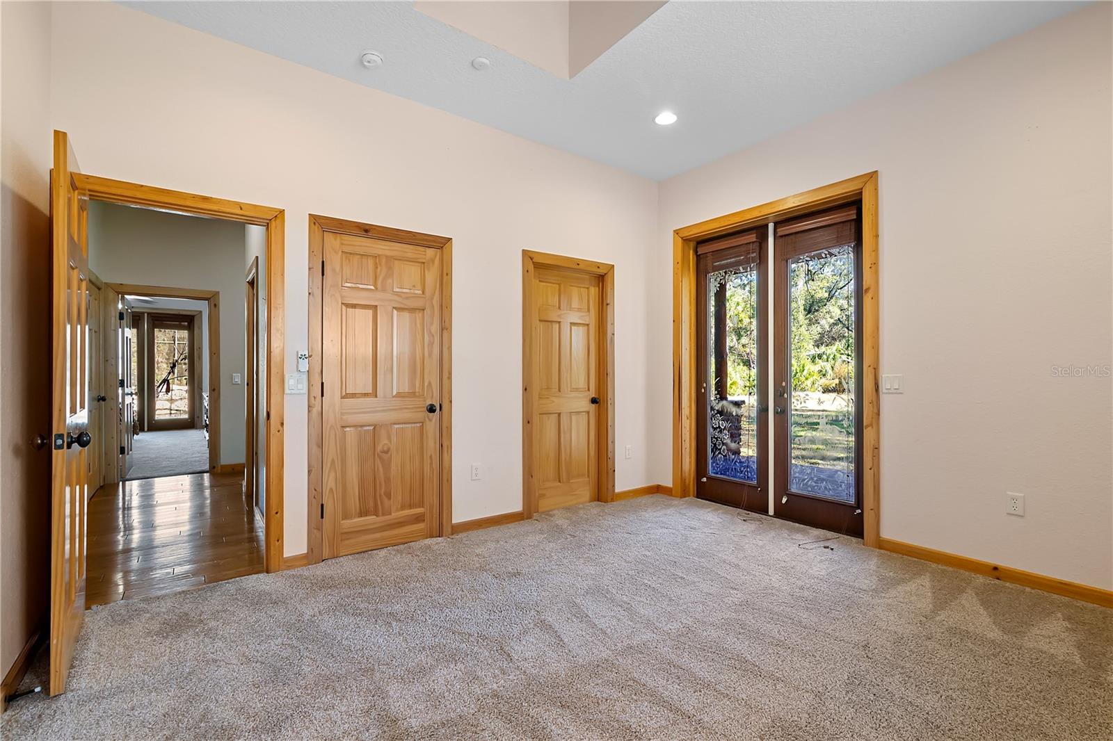 O6371691 Property Photo