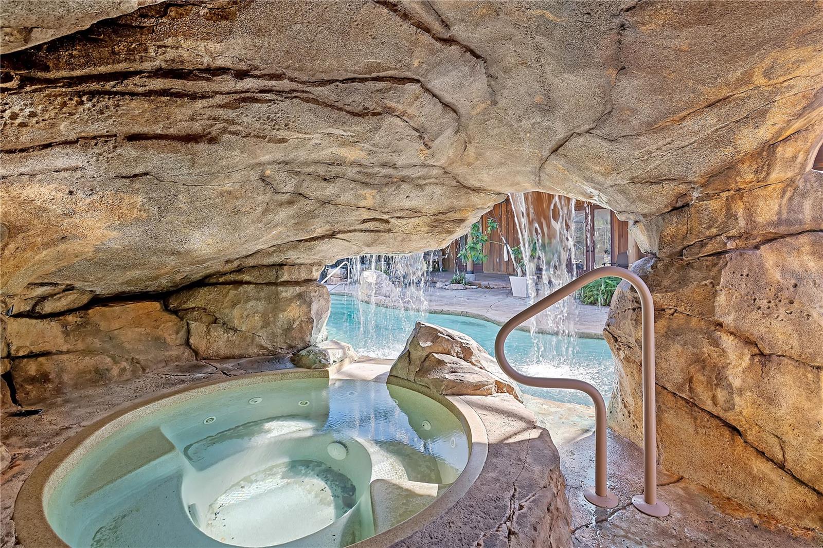 O6371691 Property Photo